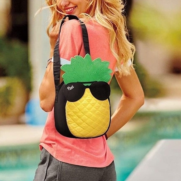 VICTORIA'S SECRET PINK PINEAPPLE INSULATED BAG